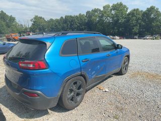 2017 Jeep Cherokee Altitude - Exterior Rear Right Corner Image